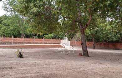 Imagem: O terreno possui 1.400m² de Área e está localizado em PI
