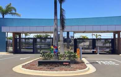 Imagem: O terreno possui 220m² de Área e está localizado em Loteamento