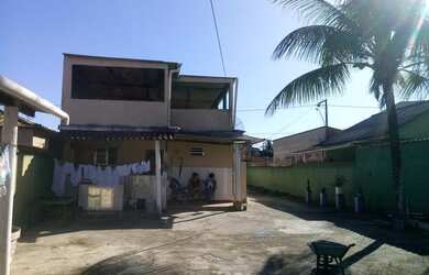 Imagem 6: Casa com loja e imenso terreno legalizado praticamente Centro de Araruama