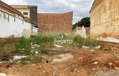 Imagem: O terreno possui 300m² de Área e está localizado em Paulista