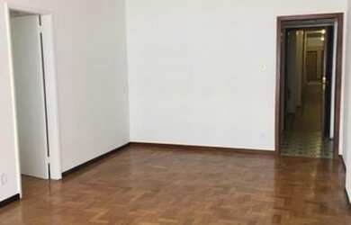 Imagem: O apartamento possui 3 Dormitórios, 1 Banheiro, 120m² de Área