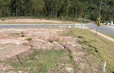 Imagem: O terreno possui 460m² de Área e está localizado em Tamboré