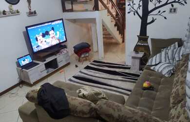 Imagem 13: Sobrado carapicuiba. Varanda, Área de serviço, 100m² de Áreae2 Vagas...