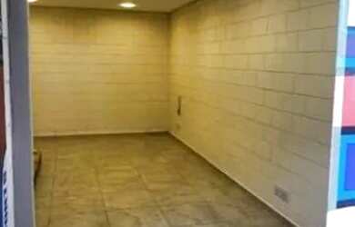 Imagem: O depósito possui 1 Vaga na garagem, 32m² de Área, Ar-condicionado