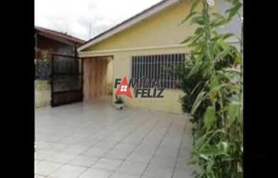 Imagem: A casa possui 2 Dormitórios, 1 Banheiro, 5 Vagas na garagem