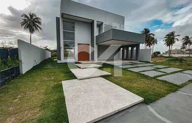 Imagem: A casa em condomínio possui 4 Dormitórios, 5 Banheiros, 4