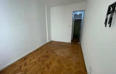 Imagem 6: CONJUGADO, 03 quadras da praia, metrô, andar alto, fundos silencioso