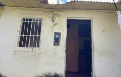 Imagem: A casa possui 1 Dormitório, 1 Banheiro, 40m² de Área e está