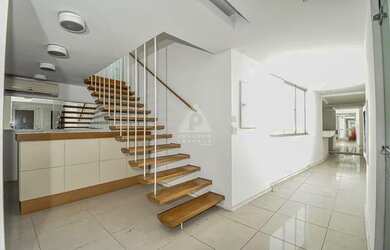 Imagem: O depósito possui m² de Área e está localizado em Flamengo