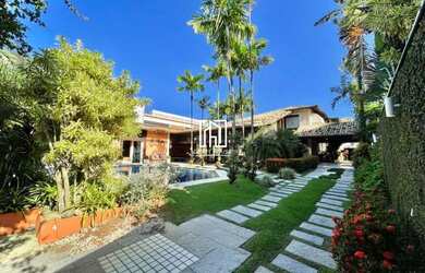 Imagem: A casa em condomínio possui 4 Dormitórios, 5 Banheiros, 4