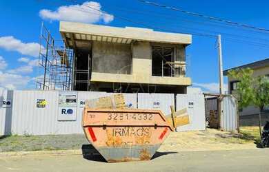 Imagem: A casa em condomínio possui 3 Dormitórios, 5 Banheiros, 4