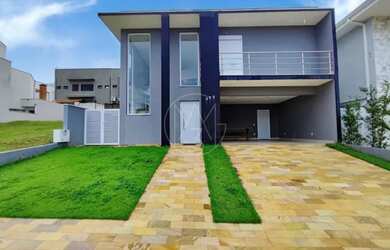 Imagem: A casa em condomínio possui 3 Dormitórios, 4 Banheiros, 4