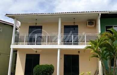 Imagem: A casa em condomínio possui 4 Dormitórios, 2 Banheiros, 2