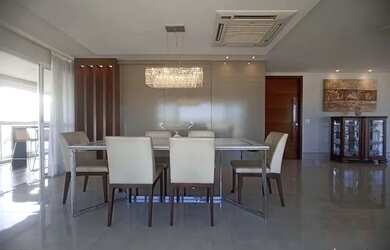 Imagem: O apartamento na cobertura possui 4 Dormitórios, 5 Banheiros