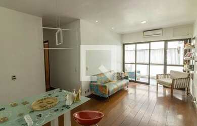 Imagem: O apartamento possui 3 Dormitórios, 2 Banheiros, 2 Vagas na