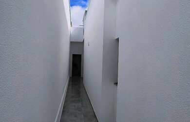 Imagem 10: Ótima casa 3/4 sendo 1 suíte próxima a Av. Airton Senna