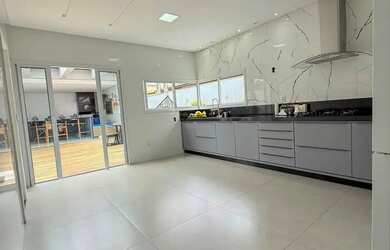 Imagem 2: Casa Linear - 4 Quartos 1 suíte - Boulevard Lagoa