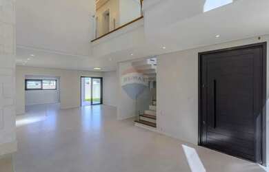 Imagem 10: Lhe apresento essa belissíma residência localizada no exclusivo Condomínio...