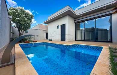 Imagem: A casa em condomínio possui 3 Dormitórios, 5 Banheiros, 4