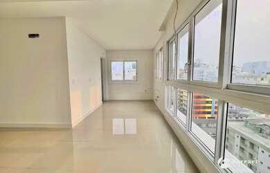 Imagem: O apartamento possui 2 Dormitórios, 3 Banheiros, 1 Vaga na