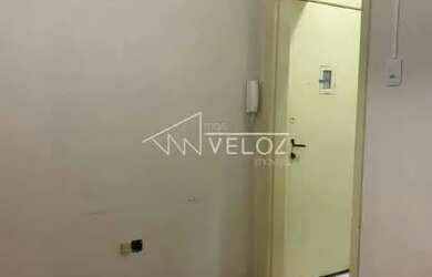 Imagem: A kitnet possui 1 Banheiro, 22m² de Área e está localizado