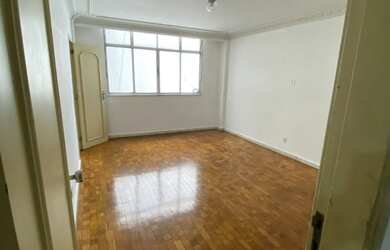 Imagem: O apartamento possui 1 Dormitório, 1 Banheiro e está localizado