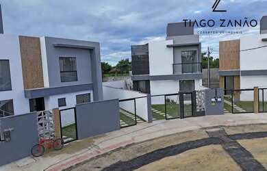 Imagem: A casa possui 4 Dormitórios, 4 Banheiros, 2 Vagas na garagem