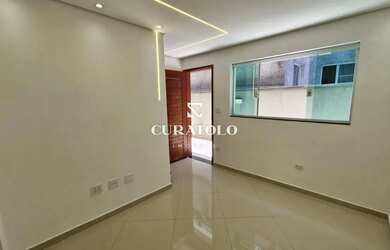 Imagem: A casa em condomínio possui 2 Dormitórios, 2 Banheiros, 1