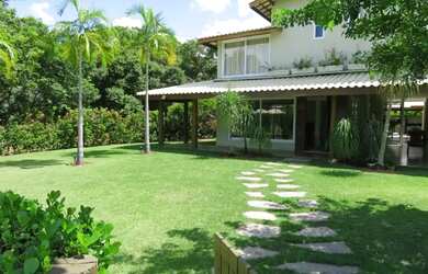 Imagem: A casa em condomínio possui 5 Dormitórios, 5 Banheiros, 4