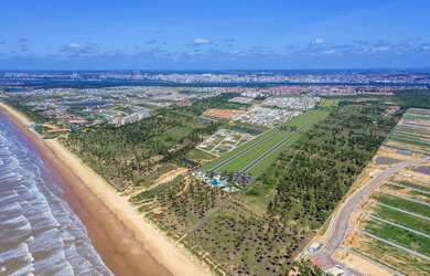 Imagem: O terreno possui 240m² de Área e está localizado em Barra