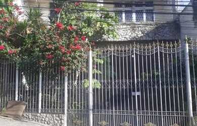 Imagem: A casa em condomínio possui 3 Dormitórios, 3 Banheiros, 2