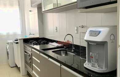 Imagem 2: Apartamento com 2 dormitórios à venda, 79 m² por R$ 390.000,00 - Barreiros...