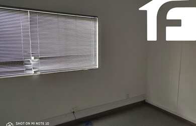 Imagem: A casa para alugar possui 5 Dormitórios, 1 Banheiro e 420m²