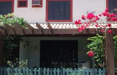 Imagem: A casa possui 4 Dormitórios, 3 Banheiros, 90m² de Área e