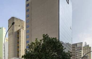 Imagem: O depósito possui 4500m² de Área e está localizado em Centro