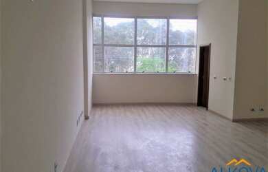 Imagem: O depósito possui 2 Vagas na garagem, 78m² de Área e está