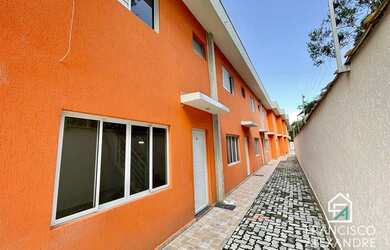 Imagem: A casa em condomínio possui 2 Dormitórios, 1 Banheiro, 1 Vaga