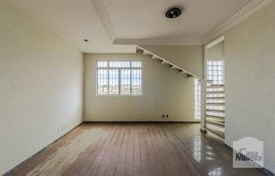 Imagem: O apartamento na cobertura possui 4 Dormitórios, 3 Banheiros