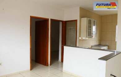 Imagem: A casa possui 2 Dormitórios, 1 Banheiro, 1 Vaga na garagem