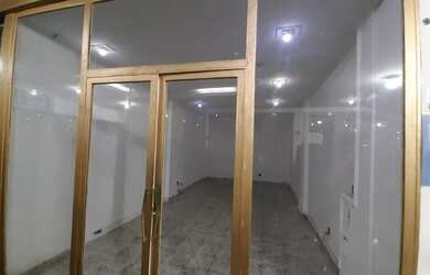 Imagem: O depósito possui 30m² de Área e está localizado em Barro