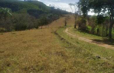 Imagem: O terreno possui 1000m² de Área e está localizado em Vitória