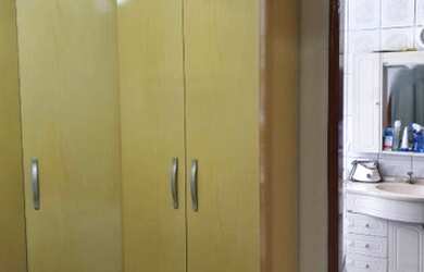 Imagem: A casa em condomínio possui 3 Dormitórios, 1 Banheiro, 1 Vaga