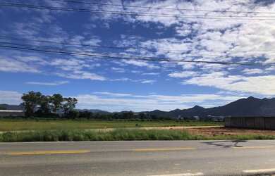 Imagem: O terreno possui 1.048m² de Área e está localizado em Beira