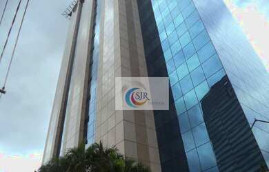 Imagem: O depósito possui 5 Vagas na garagem e 775m² de Área e está