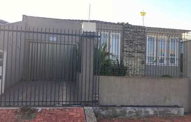 Imagem: A casa possui 2 Dormitórios, 1 Banheiro, 588m² de Área e