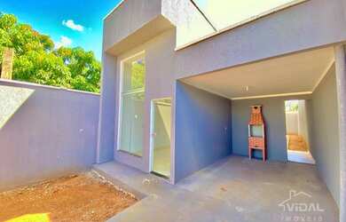 Imagem: A casa possui 2 Dormitórios, 2 Banheiros, 1 Vaga na garagem