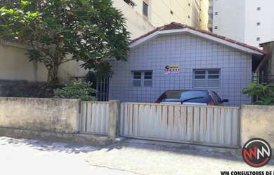 Imagem: A casa possui 2 Dormitórios, 3 Banheiros, 2 Vagas na garagem