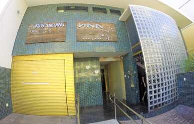 Imagem: A casa possui 5 Dormitórios, 4 Banheiros, 5 Vagas na garagem