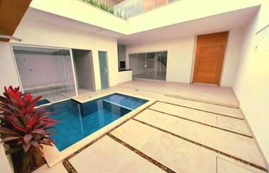 Imagem: A casa em condomínio possui 5 Dormitórios, 5 Banheiros, 2