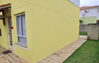 Imagem: A casa em condomínio possui 2 Dormitórios, 2 Banheiros, 1